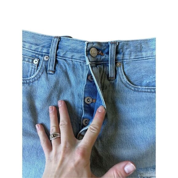 Madewell Mid Length Denim Shorts size 24 Distressed Blue Raw Hem Button Fly - Picture 8 of 9